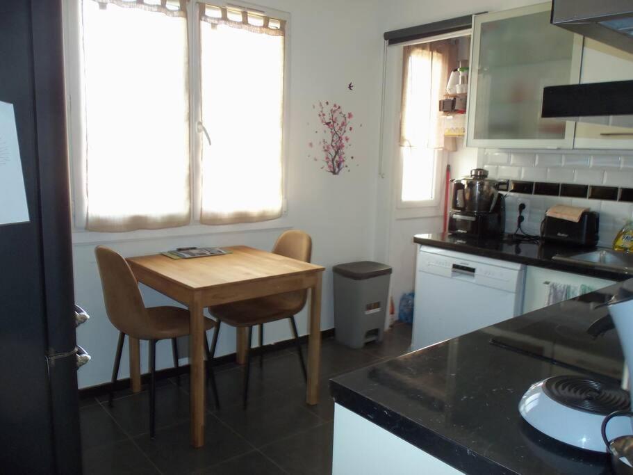 Appartement Vue Mer Acces Plage アンティーブ エクステリア 写真